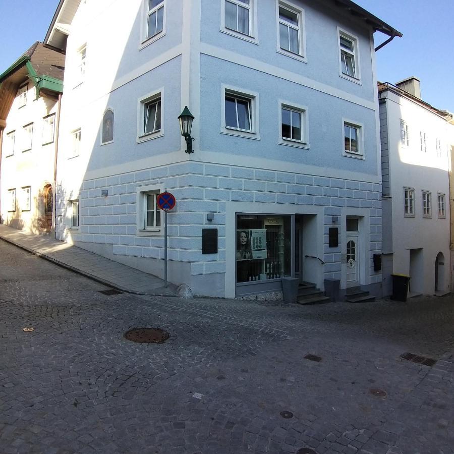 Apartment In Historic Town House 그문덴 외부 사진