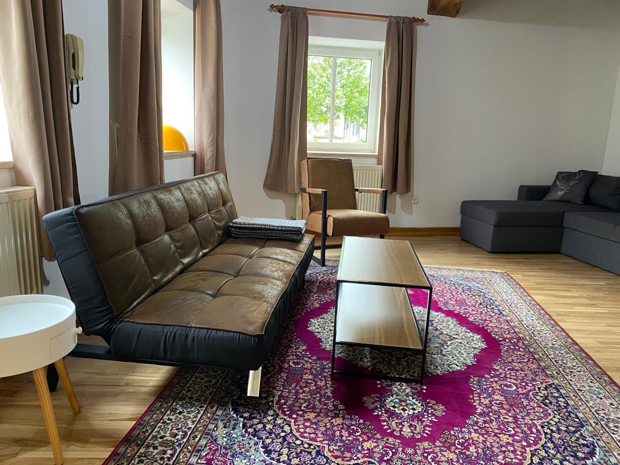 Apartment In Historic Town House 그문덴 외부 사진